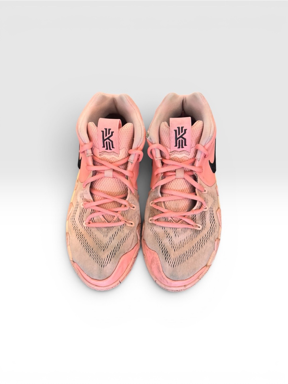Nike Kyrie 4 ‘Atomic Pink’ Basketball Sneakers